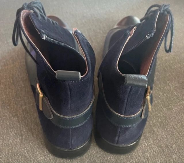 Botas azules de mujer