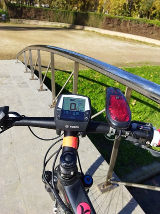Bicicleta Eléctrica 29 Negra/Roja