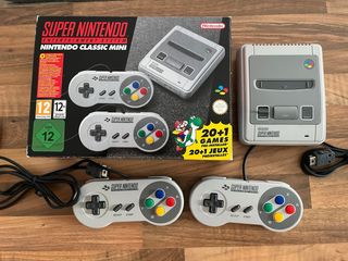 Super Nintendo Classic Mini + 2 Mandos