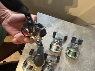 Lote 6 carretes pesca bass 200€