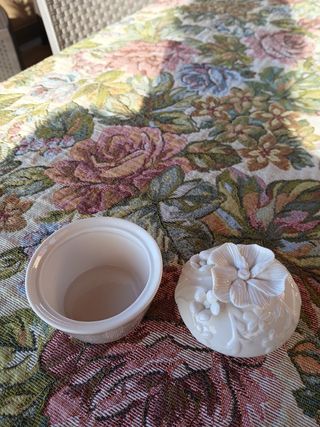 Arredo casa in ceramica bianco