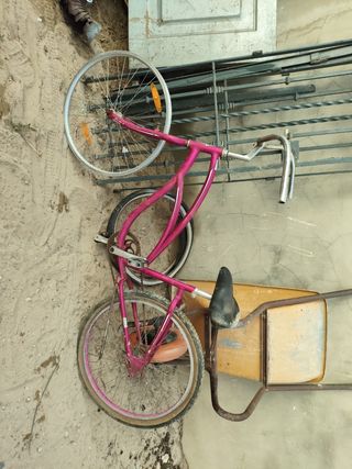 Bicicleta Electra 26" Rosa para restaurar