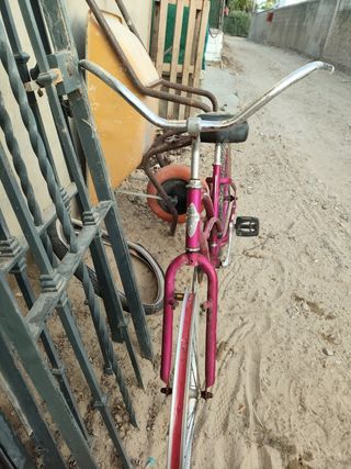 Bicicleta Electra 26" Rosa para restaurar