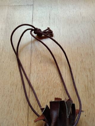 Bolsita de cuero medieval