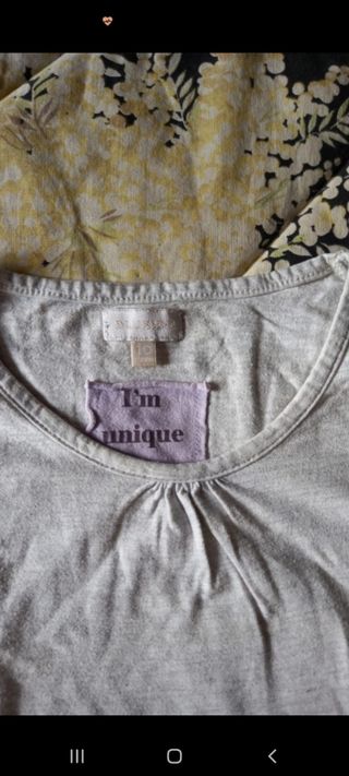 T-shirt bambina con disegno gatto