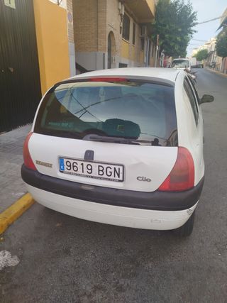 Renault Clio 2001