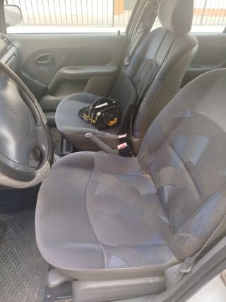 Renault Clio 2001