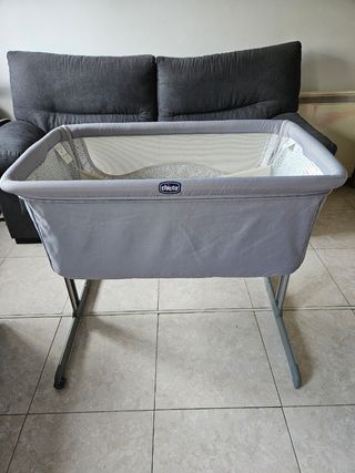 Cuna colecho Chicco gris
