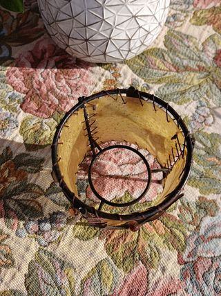 Porta candela in ferro decorato