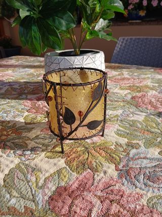 Porta candela in ferro decorato