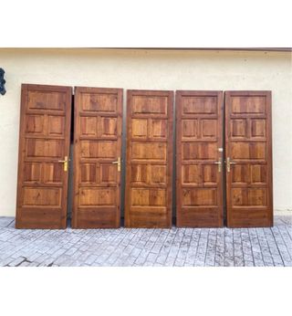 Puertas de madera maciza