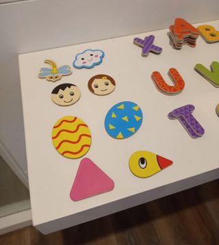 Cuentos infantiles y abecedario magnético 