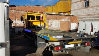 Grua portavehiculos