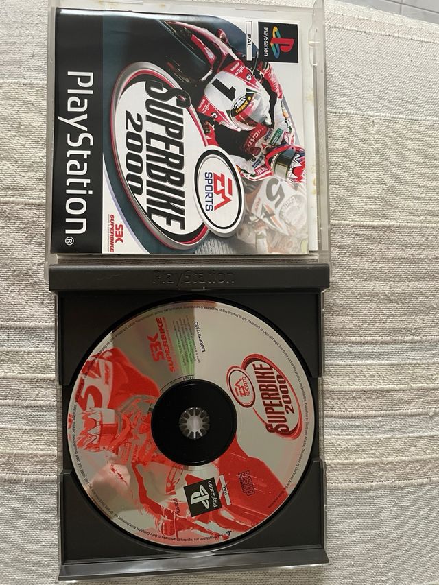 Superbike 2000 per PlayStation (PS1)