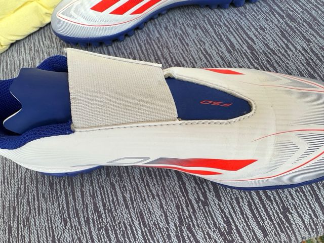 Scarpe da calcio Adidas F50 bianche