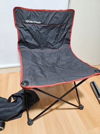 Silla Plegable Quechua Negra y Roja