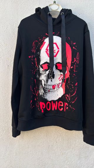 Sudadera Negra con capucha