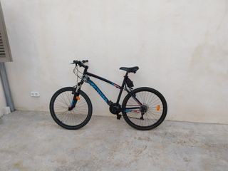 Bicicleta B'TWIN MTB