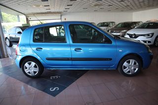 Renault Clio 2004