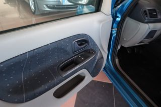 Renault Clio 2004