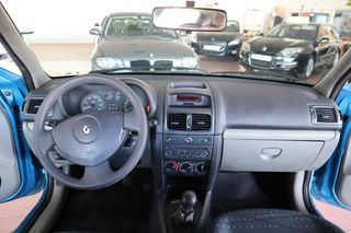 Renault Clio 2004
