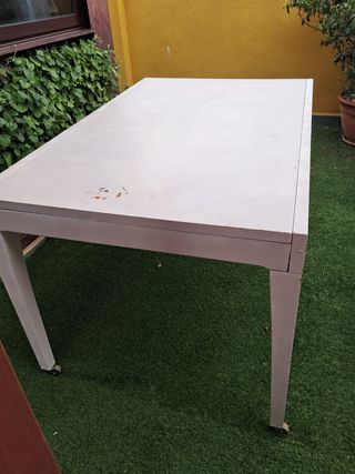 Mesa de cocina extensible con ruedas