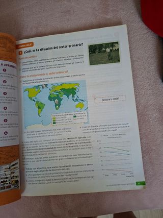 Geografía e Historia. 3 Secundaria. Revuela