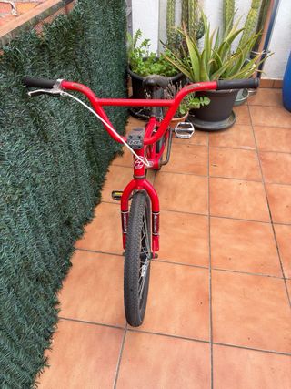 Bicicleta BMX Redline Roja