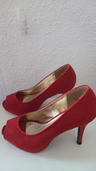 Zapatos de tacón rojos de terciopelo talla 37Nuevo