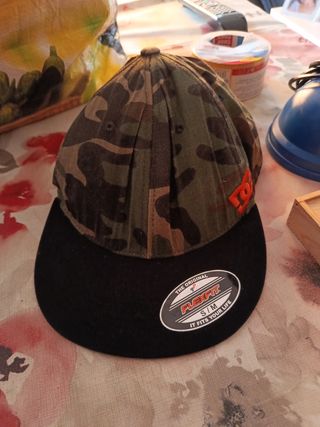 2 Gorras