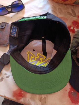 2 Gorras