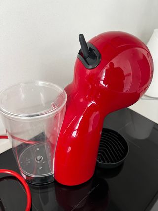 Cafetera Dolce Gusto Roja.No negociable.
No envío.
