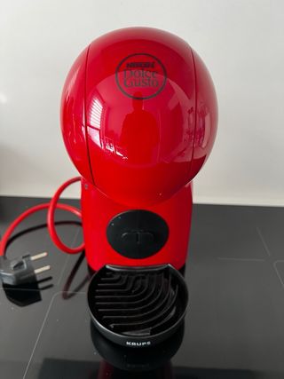 Cafetera Dolce Gusto Roja.No negociable.
No envío.
