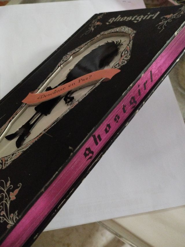 Ghostgirl (FUERA COLECCION FICCION TRADE) (Spanish Edition)