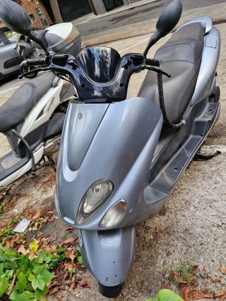 Yamaha Majesty 125