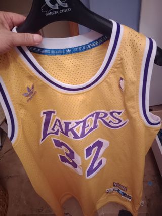 Camiseta Lakers Adidas Amarilla Talla M