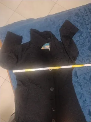 Cappotto donna nero con decorazioni