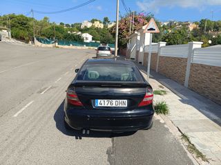 Mercedes-Benz Clase C 2004