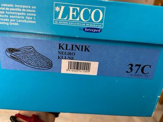 Zuecos Leco Negros con Plantilla Circulación