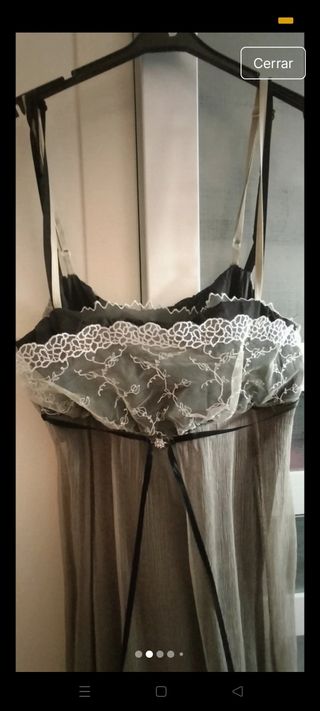 Vestido de fiesta negro y verde oliva