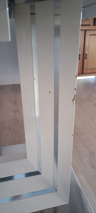 Mesa Comedor Extensible Blanca y Plateada