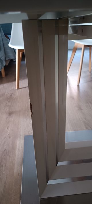 Mesa Comedor Extensible Blanca y Plateada