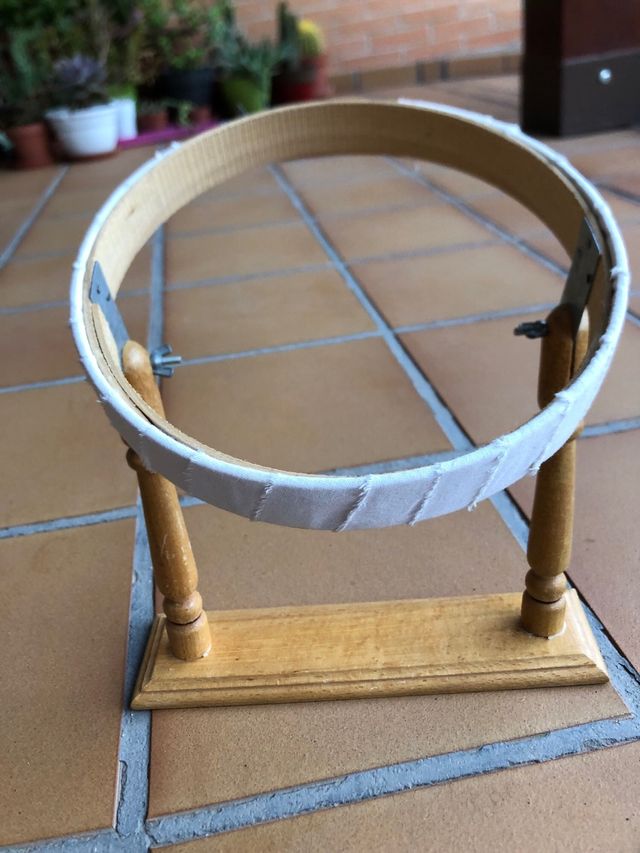 Bastidor de madera para bordar