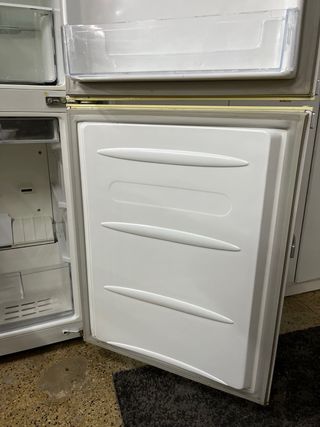Nevera LG con Congelador