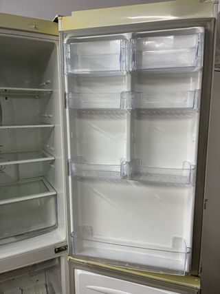 Nevera LG con Congelador