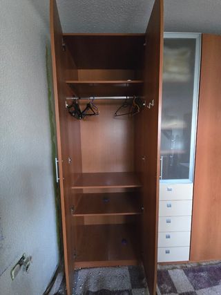 Armario modular madera y cristal 2.15x2.40m
