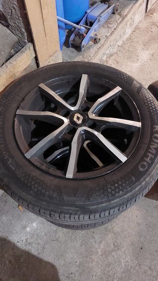 Cerchi in lega con ruote Renault Clio 4