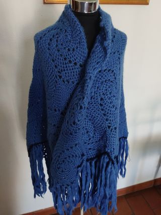 Sciarpa elegante uncinetto blu