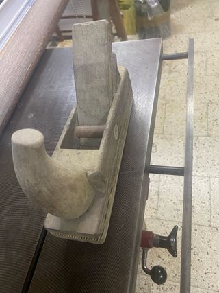 Pialla antica in legno