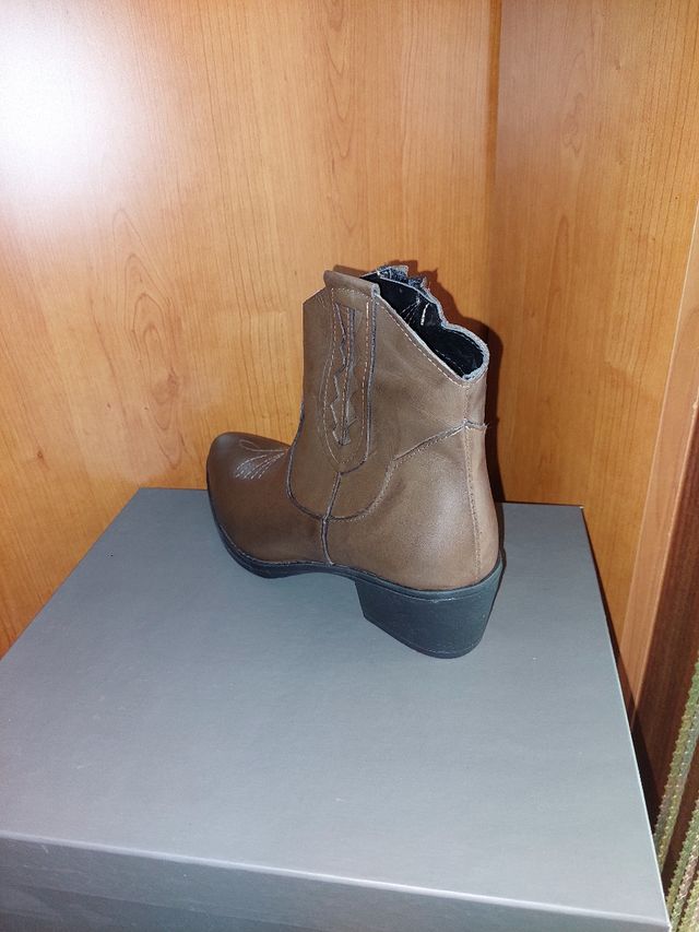 Stivaletto donna pelle testa di moro